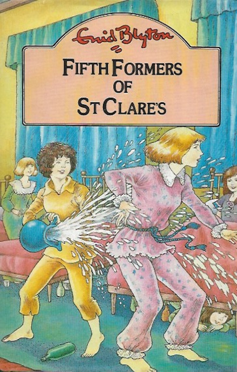 Fifth Formers of St Clare's by Blyton, Enid