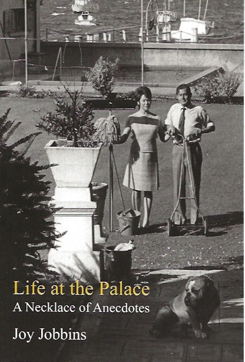 Shoestring and Life at the Palace by Jobbins, Joy